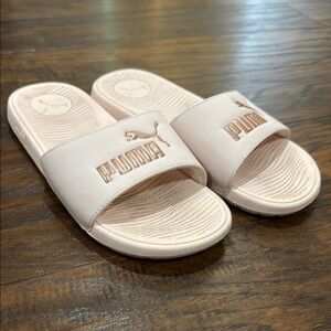 Puma Pink Sandals with Wide Strap and Cushioned Sole size 9